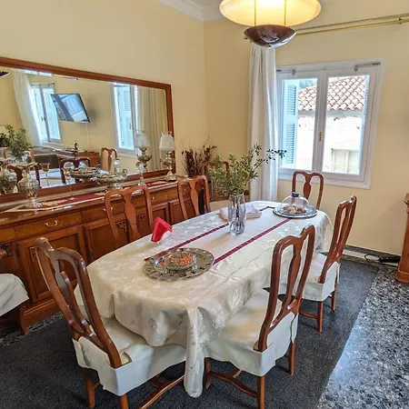 Sapho's House Leonídion