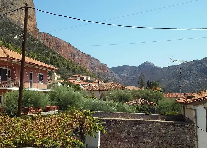 Sapho's House Leonídion